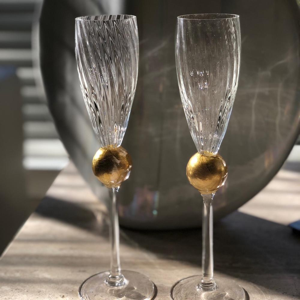 2 Union Street MANHATTAN Signed Pair Champagne Flute Glasses Gold Ball  In Box
